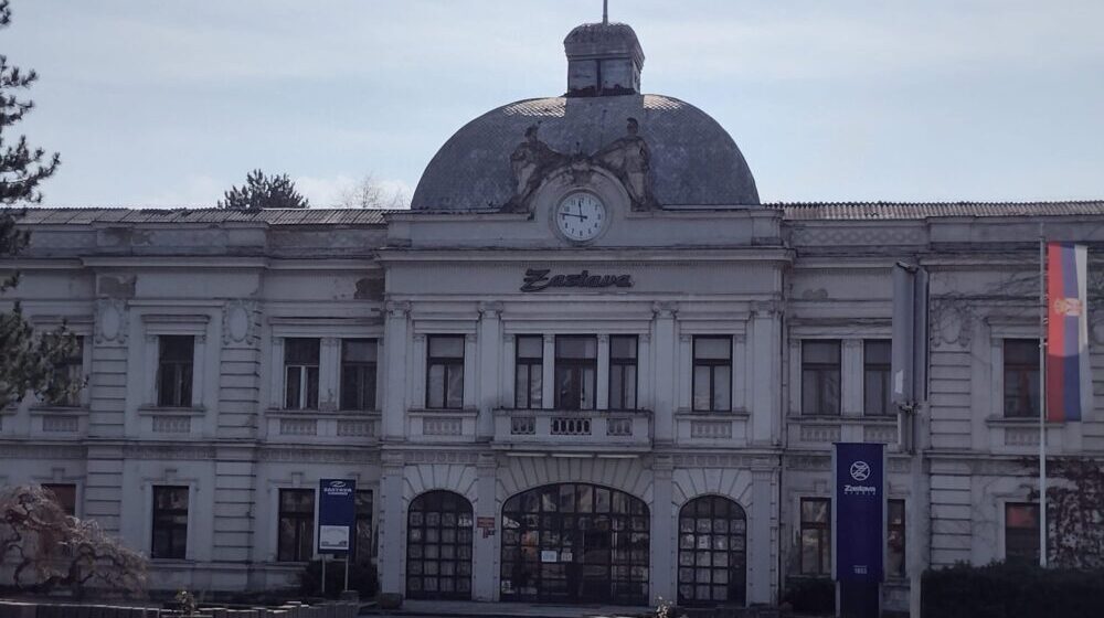 Predsedniku Sindikata „Zastava oružje” zabranjeno da uđe na sednicu 1