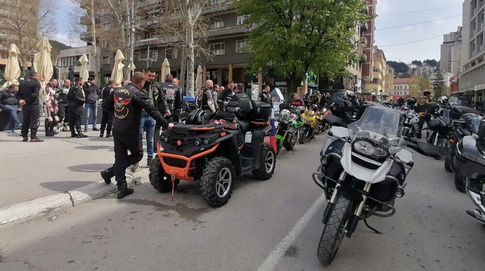 Bajkeri poručuju: "Nije važno koliko brzo, već koliko dugo voziš" (FOTO/VIDEO) 1