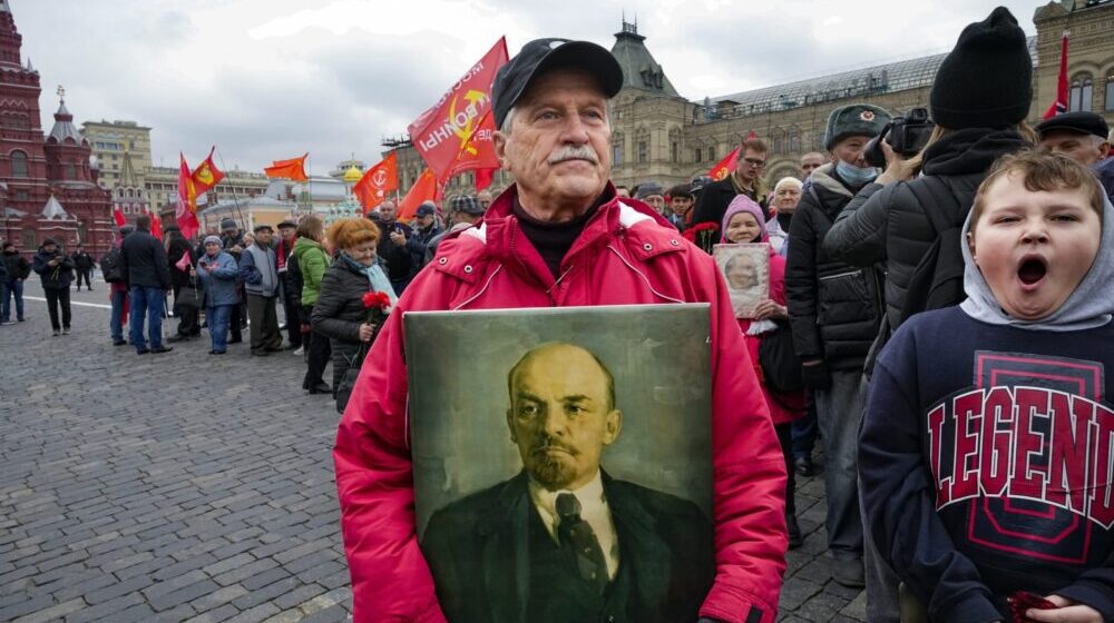 U Rusiji komunisti slave Lenjina i ofanzivu u Ukrajini 1