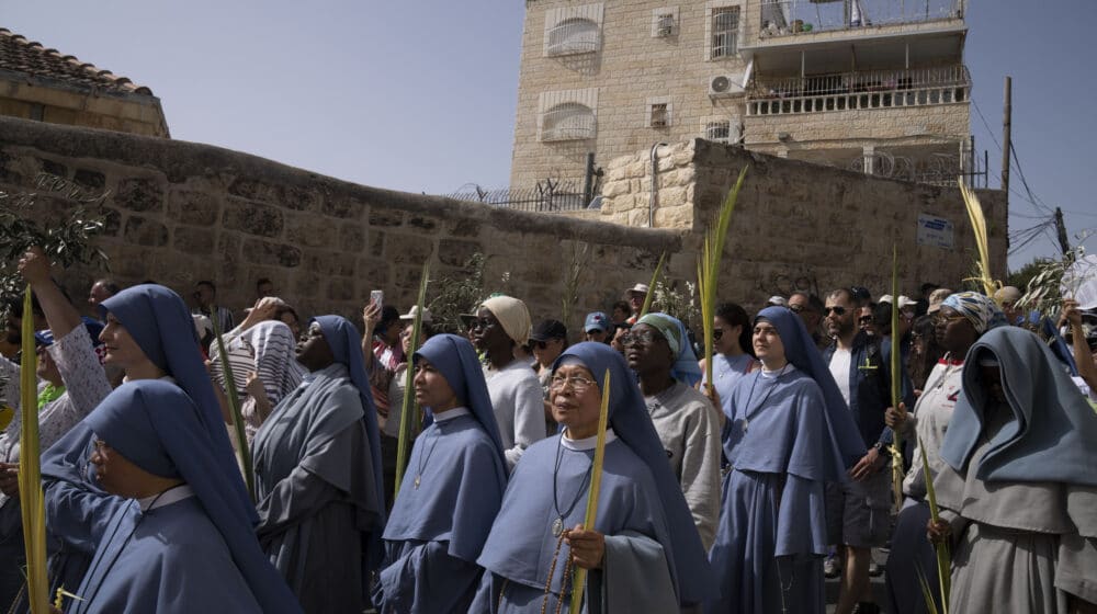 Hiljade hrišćanskih hodočasnika ponovo na Cveti u Jerusalimu 1