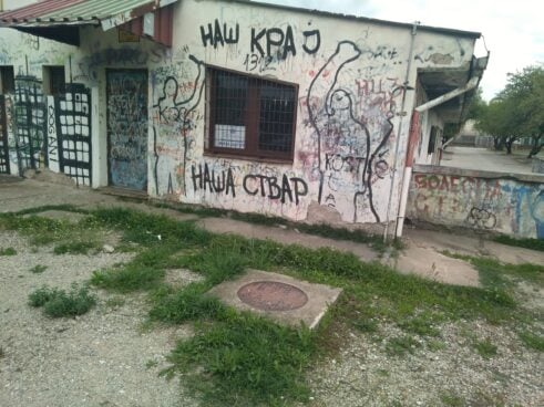 Niš: Na zidovima škola i igrališta podrška ruskoj invaziji na Ukrajinu i ratnim zločincima 5