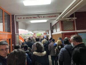 Niška opozicija tvrdi da je mnogo nepravilnosti tokom glasanja, u GIK kažu da nijedna nije prijavljena 3 Niška opozicija tvrdi da je mnogo nepravilnosti tokom glasanja, u GIK kažu da nijedna nije prijavljena 3