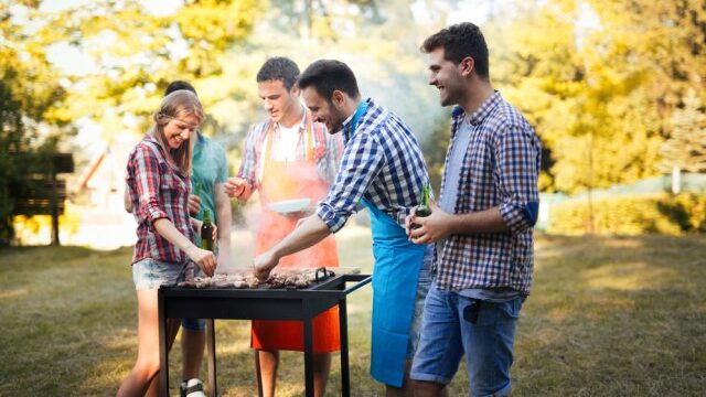 Niš: Prvomajski uranci po spomen parkovima i na krstarenjima 1