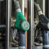 Dok cena nafte u svetu pada, cena goriva u Srbiji raste: Upitan sistem smišljen da pomogne naftnim kompanijama 11