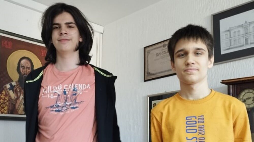 Zaječar: Gimnazijalci Pavle Kulić i Petar Savićević obezbedili plasman na državno takmičenje iz fizike 1