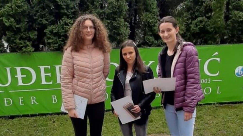 Zaječar: Gimnazijalke odlične na Republičkoj smotri istraživačkih radova 1
