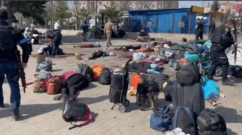 Ubijeno više od 30, ranjeno više od 100 ljudi u napadu na železničku stanicu u Donjecku 1