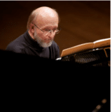 Policija u Moskvi prekinula antiratni koncert ruskih umetnika 1