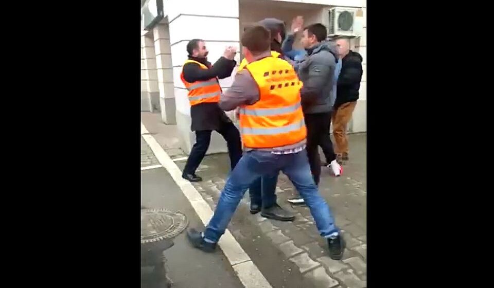 Lokalni naprednjaci oterali kontrolore u Kaću 1