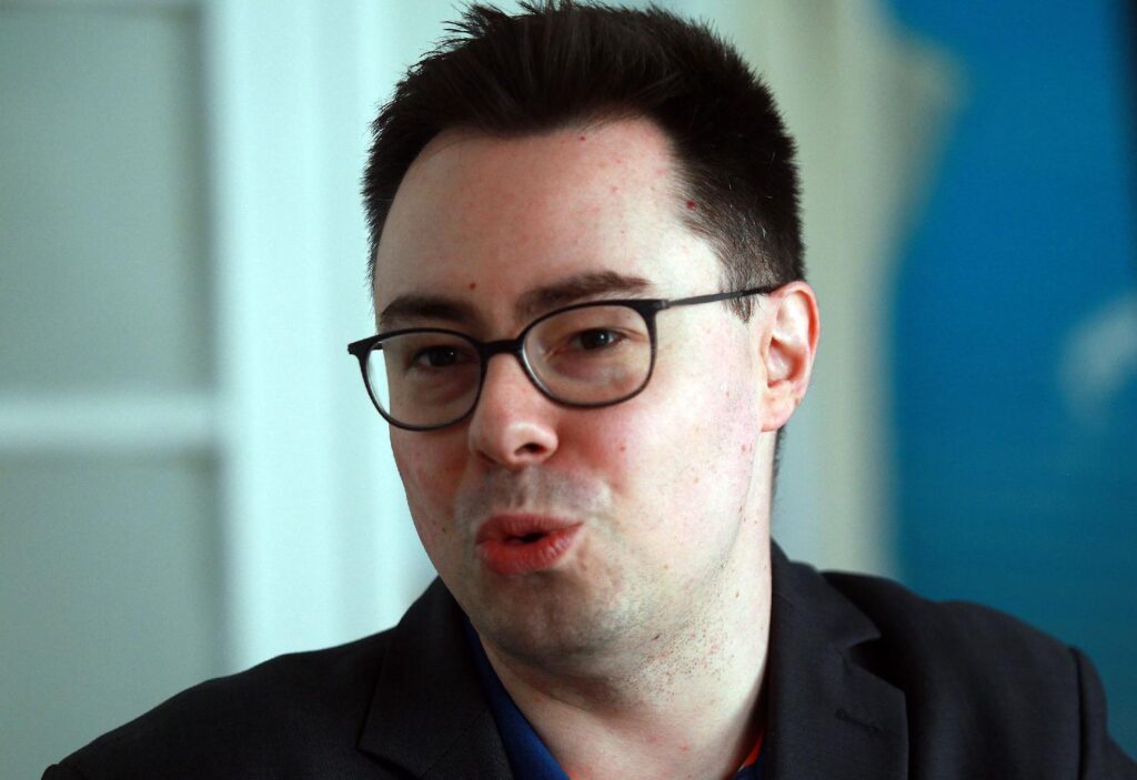 Vučić učestalo optužuje Crnu Goru za hibridno mešanje, kao i Hrvatsku: Šta su razlozi? 3 Vučić učestalo optužuje Crnu Goru za hibridno mešanje, kao i Hrvatsku: Šta su razlozi? 3