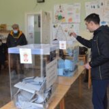Negotin: Izborni proces teče bez problema, do podneva na posmatranim biračkim mestima izlaznost od 24 do 28 odsto 5