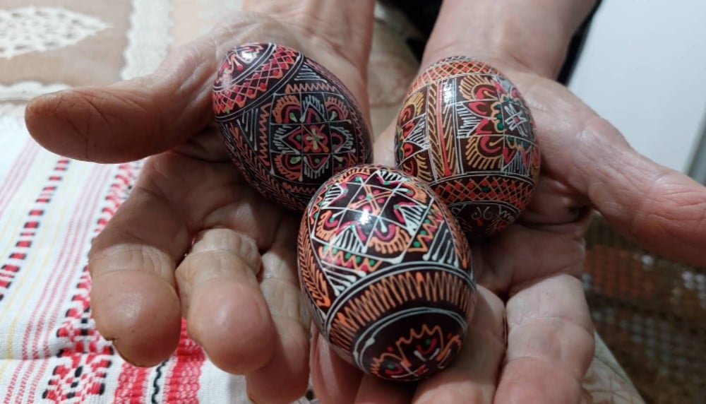 Ukrajinka Olga Pokeza iz Vražogrnca kod Zaječara: Simbol Uskrsa kod nas je kolač paska 2 Ukrajinka Olga Pokeza iz Vražogrnca kod Zaječara: Simbol Uskrsa kod nas je kolač paska 2