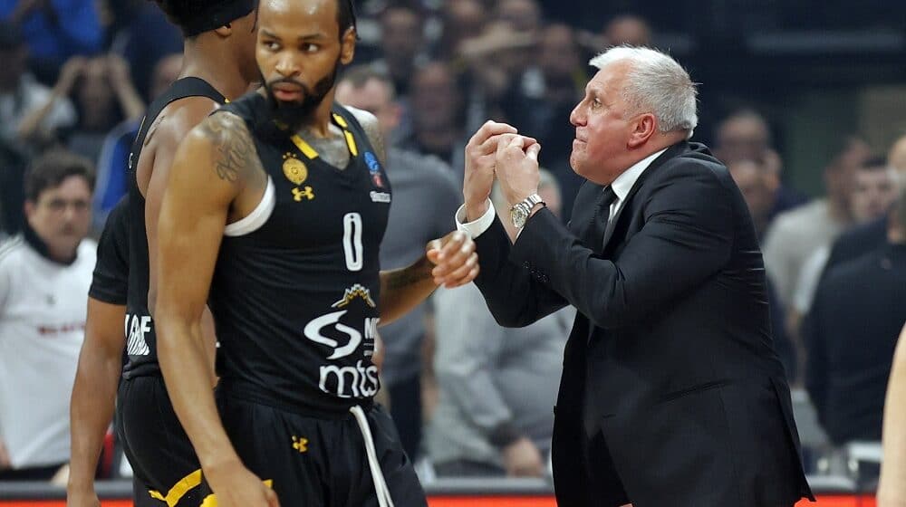 Kako je Partizan propustio pet meč lopti i izgubio od Burse 1