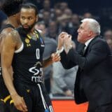 Kako je Partizan propustio pet meč lopti i izgubio od Burse 12