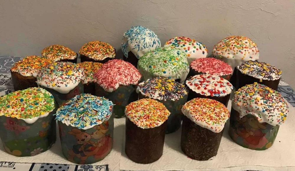 Ukrajinka Olga Pokeza iz Vražogrnca kod Zaječara: Simbol Uskrsa kod nas je kolač paska 4 Ukrajinka Olga Pokeza iz Vražogrnca kod Zaječara: Simbol Uskrsa kod nas je kolač paska 4