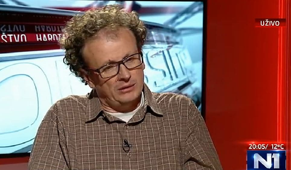 Puhalo: Vučić upozorio Dodika da se ne igra vatrom 2 Puhalo: Vučić upozorio Dodika da se ne igra vatrom 2