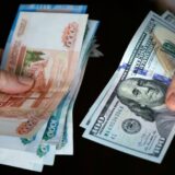Ministarstvo finansija Rusije saopštilo da će ubuduće spoljni javni dug otplaćivati u rubljama 16