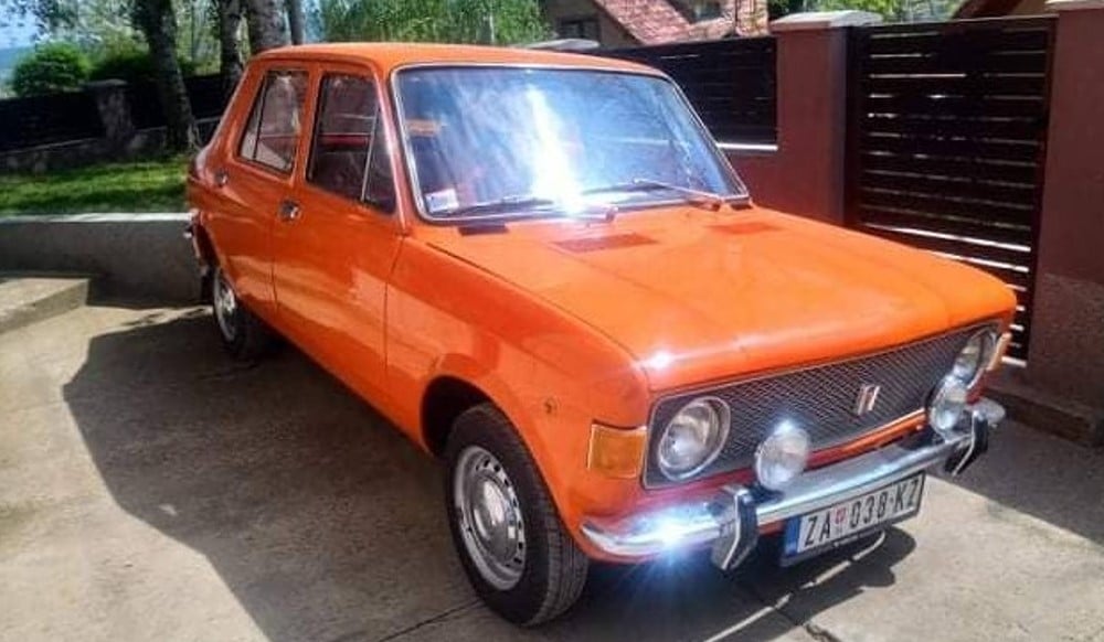 "Jugoslavija je deo srpskog naroda": Na kući Nikole iz Zaječara za 1. maj i 29. novembar vijore se dve zastave 4 "Jugoslavija je deo srpskog naroda": Na kući Nikole iz Zaječara za 1. maj i 29. novembar vijore se dve zastave 4