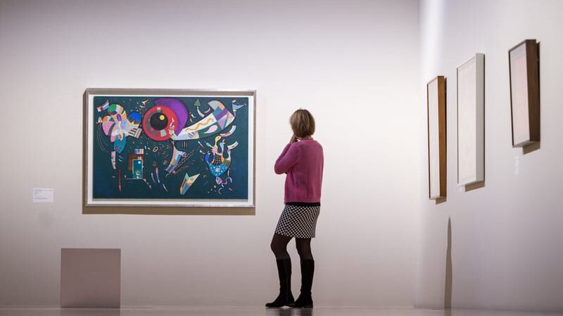 Slike pozajmljene iz Rusije blokirane u Seulu zbog sankcija 1