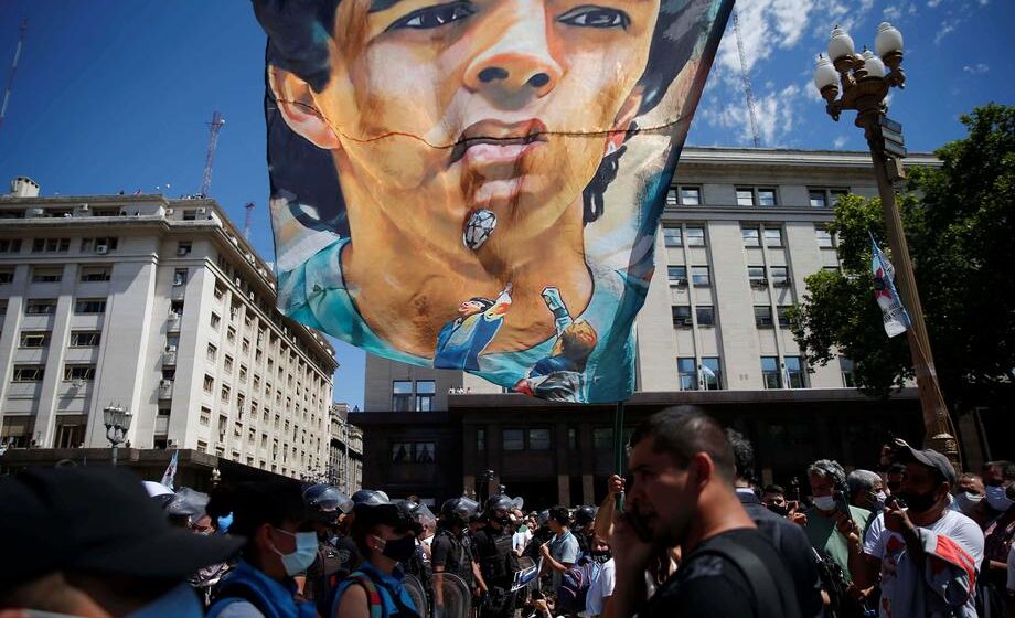 Osmoro ljudi optuženo za smrt Dijega Maradone 1