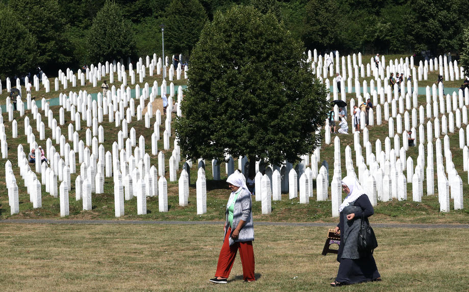 Mari Luiz Bek: Kao što smo tugovali za Srebrenicom, tako i sada tugujemo za Bučom 2