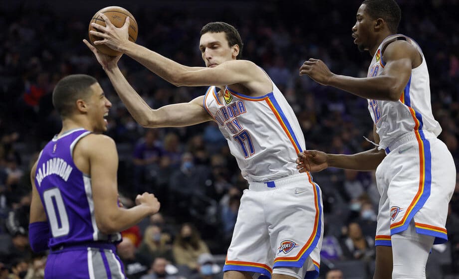 Prvi NBA tripl-dabl Pokuševskog 1