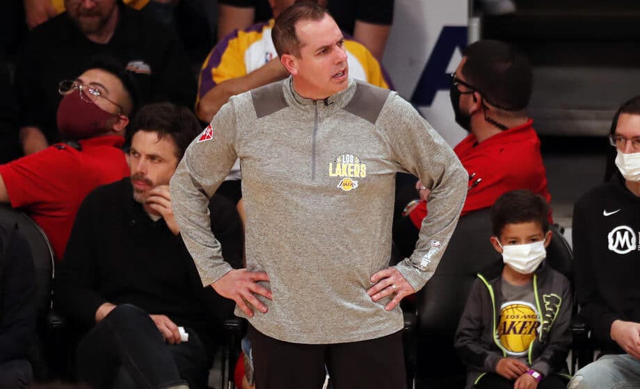 Lejkersi smenili Vogela 1