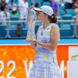 Švjontek pobedila Osaku i osvojila titulu u Majamiju 8