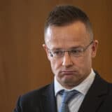 Mađarski šef diplomatije upozorava: Brisel se sprema za rat 6