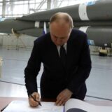 Zelenski bi na sastanak s Putinom 'da bi se okončao rat' 3
