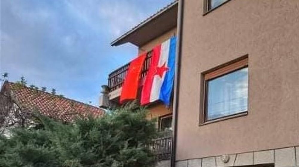 "Jugoslavija je deo srpskog naroda": Na kući Nikole iz Zaječara za 1. maj i 29. novembar vijore se dve zastave 1