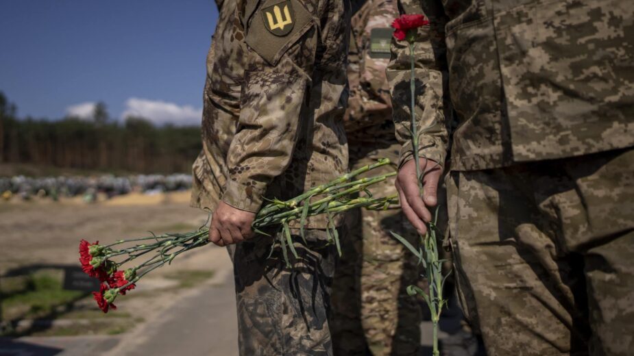 BLOG UŽIVO: Evakuisana prva grupa od 100 civila iz Azovstala, ranjen načelnik ruskog Generalštaba Valerij Gerasimov? 2