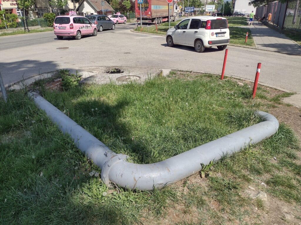 U Kragujevcu se već godinama ulice peru pijaćom vodom 2 U Kragujevcu se već godinama ulice peru pijaćom vodom 2