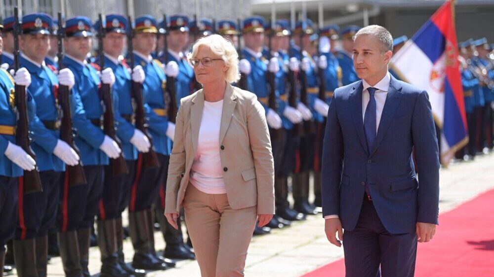 Srbija je zbog Dodika „meki trbuh Evrope“: Posredne poruke Lambreht i Vučića o opasnosti izbijanja rata na Balkanu 3