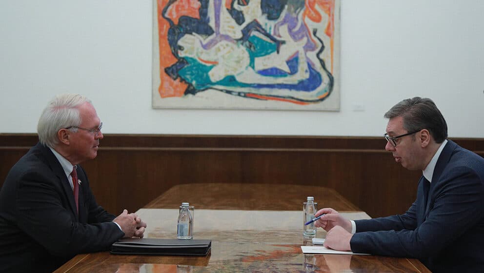 Vučić sa Hilom razgovarao o "komplikovanoj geopolitičkoj situaciji" 1