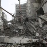 U Iranu se srušila desetospratnica, petoro nastradalo, više od 80 osoba zarobljeno u ruševinama 21