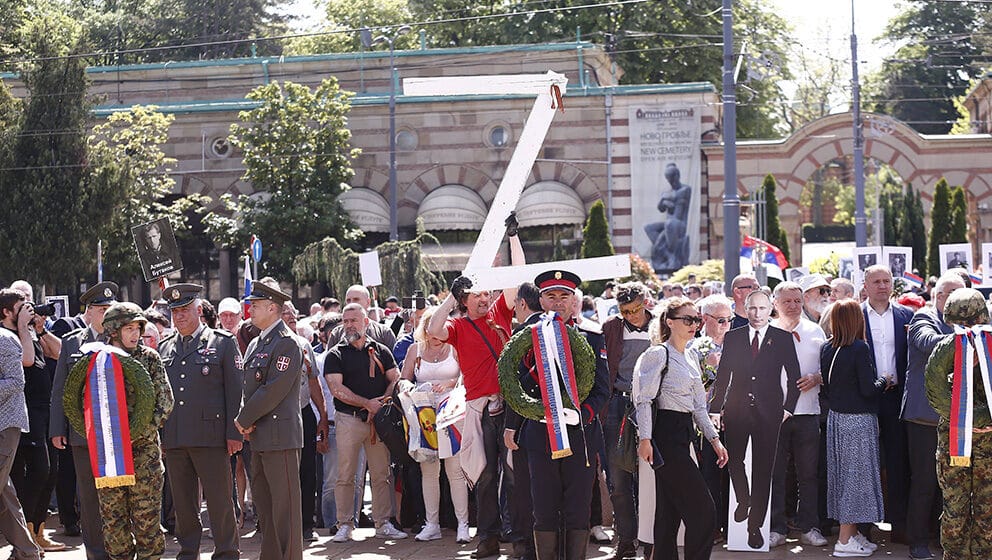 Dan pobede nad fašizmom u Srbiji: "Fašizacija je i staviti ljude u autobuse i dovesti ih da pozdrave Si Đinpinga" 1