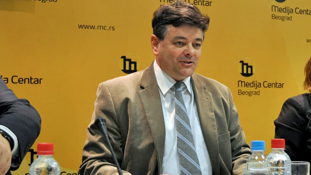 Intelektualci i politika od Miloševića do Vučića 1