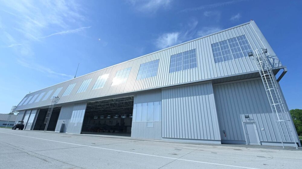 Završena izgradnja novog hangara na batajničkom vojnom aerodromu 1