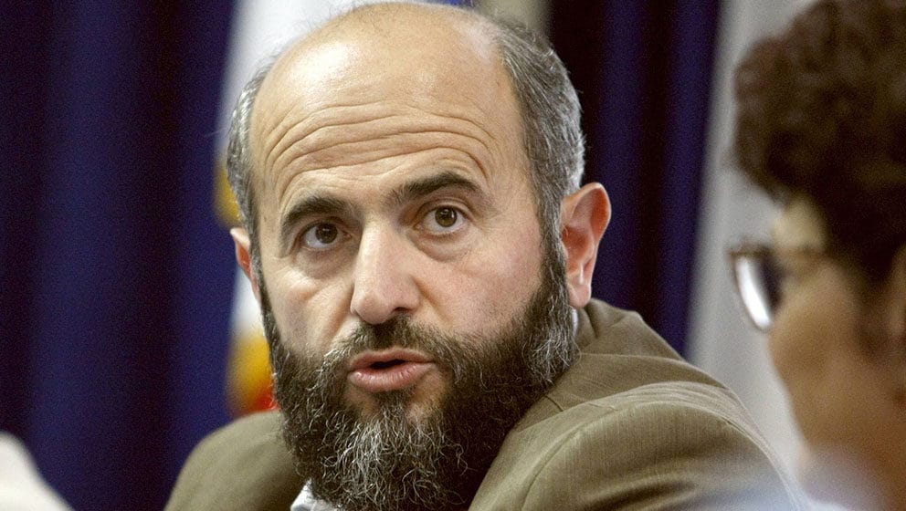 Dve godine od smrti muftije Muamera Zukorlića: "I mrtvog ga politički iskorišćavaju" 1