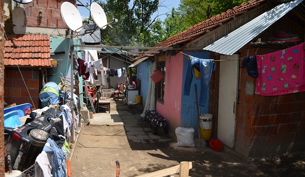 Yurom Centar: Zakon „Svoj na svome“ ne rešava problem romskih naselja - potreban je poseban propis 2