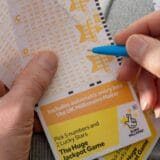 Loto i igre na sreću: Britanac osvojio džekpot od 215 miliona funti 7