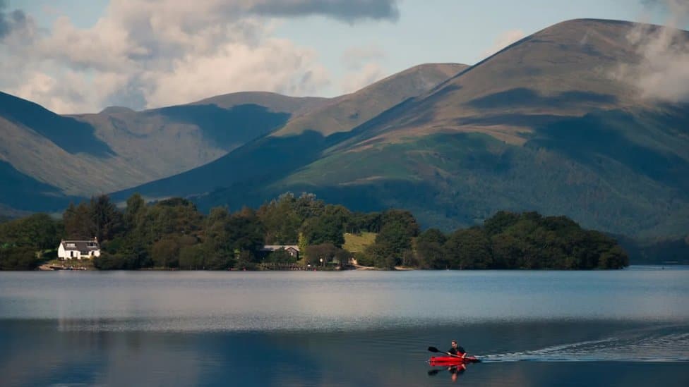 Putovanja i priroda: Inčkonahen, egzotično britansko ostrvo gde vladaju valabiji 2 Opušteni putnici mogu iznajmiti kajak ili kanu da odveslaju do nenaseljenog ostrva Inčkonahen