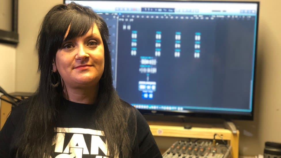 Muzičari, mentalno zdravlje i pandemija: „Od repera se očekuje mnogo hrabrosti i muškosti, razgovor o osećanjima je u suprotnosti sa tim" 2 Džema Dženison