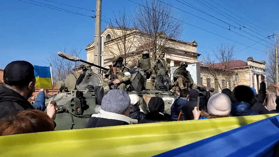 Rusija i Ukrajina: Kako Moskva nameće vlast u okupiranom Hersonu 7
