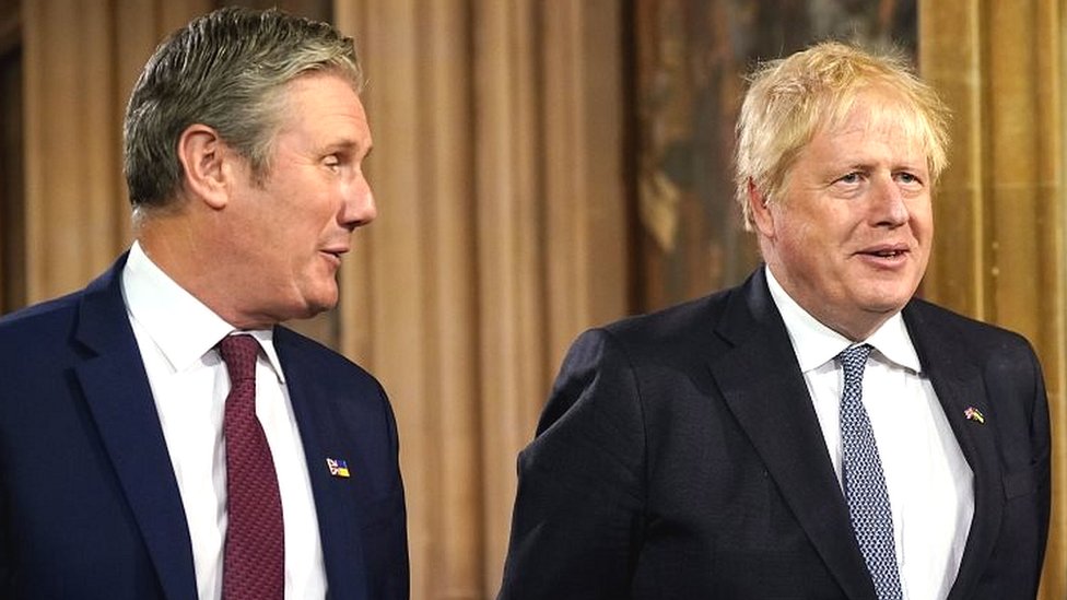 Ser Kir Starmer i Boris Džonson