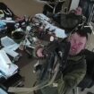 Ukrajina i Rusija: Ruski vojnici snimljeni kako ubijaju nenaoružane civile 10