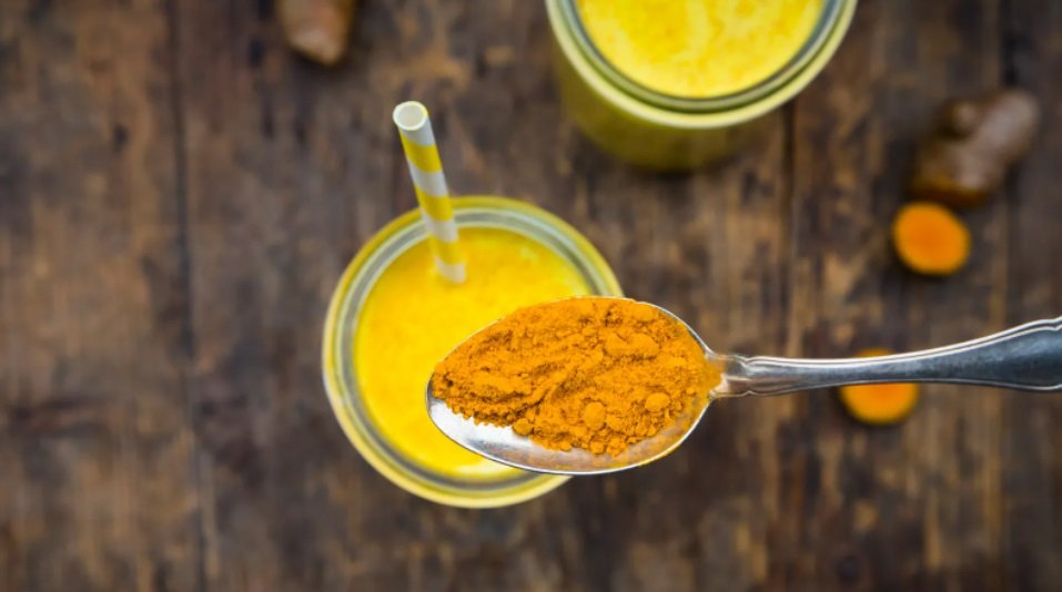 Zdravlje: Postoji li prava zamena za šoljicu ukusne kafe 4 Zdravstvene prednosti kurkume se verovatno neće naći u količinama koje se dodaju kafi, kažu stručnjaci