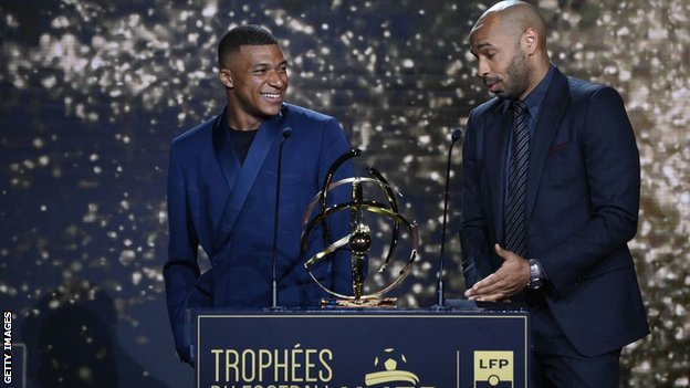 Francuska i fudbal: Napadač Kilijan Mbape ipak neće u Real Madrid - šta je prevagnulo 3 PSG's Kylian Mbappe