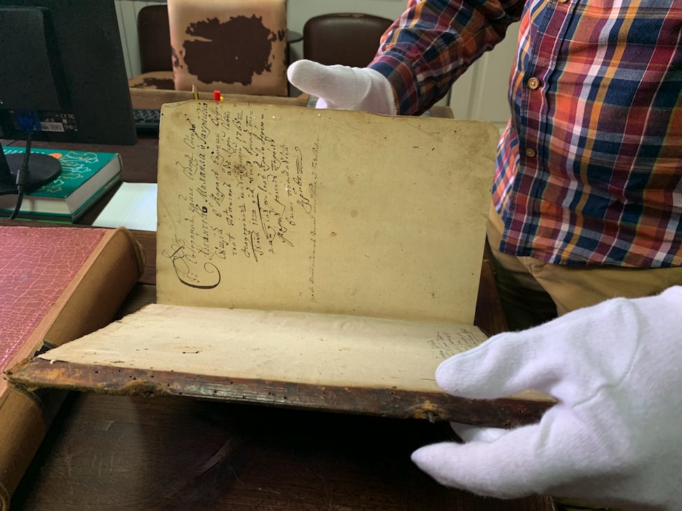 Srbija, istorija i školovanje: Pet zanimljivosti iz skoro vek duge istorije Univerzitetske biblioteke u Beogradu 9 Beogradsko četvorojevanđelje